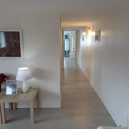 Inviting 4-Bed Apartment In Ri Apartment