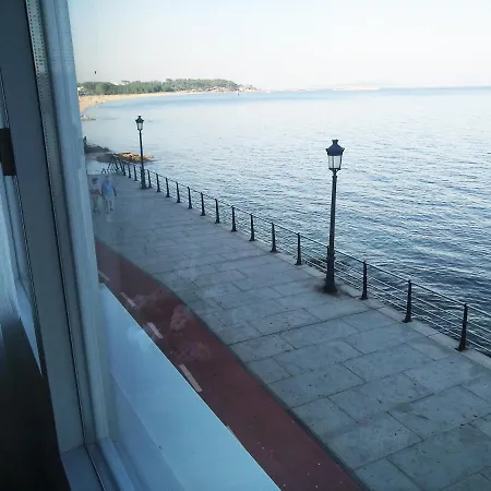 Inviting 4-Bed Apartment In Ri * Dean Pequeno